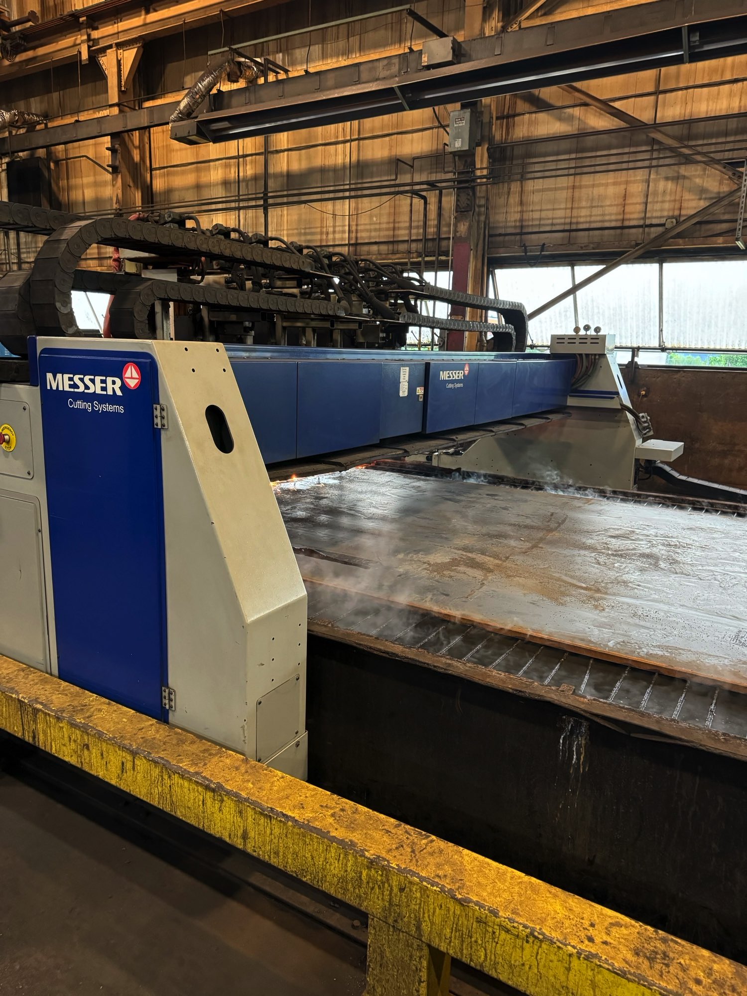 10' X 40'  2014  Messer Titan III 12/8L Oxygen Cutting System 